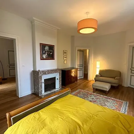 Proche Vittel Et Contrexéville Château Viendal Et Son Beau Parc Appartement *