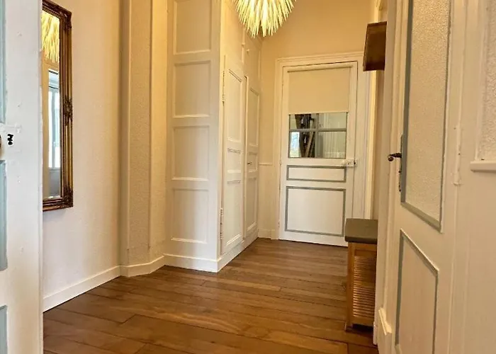 Villiers Chateau Viendal *